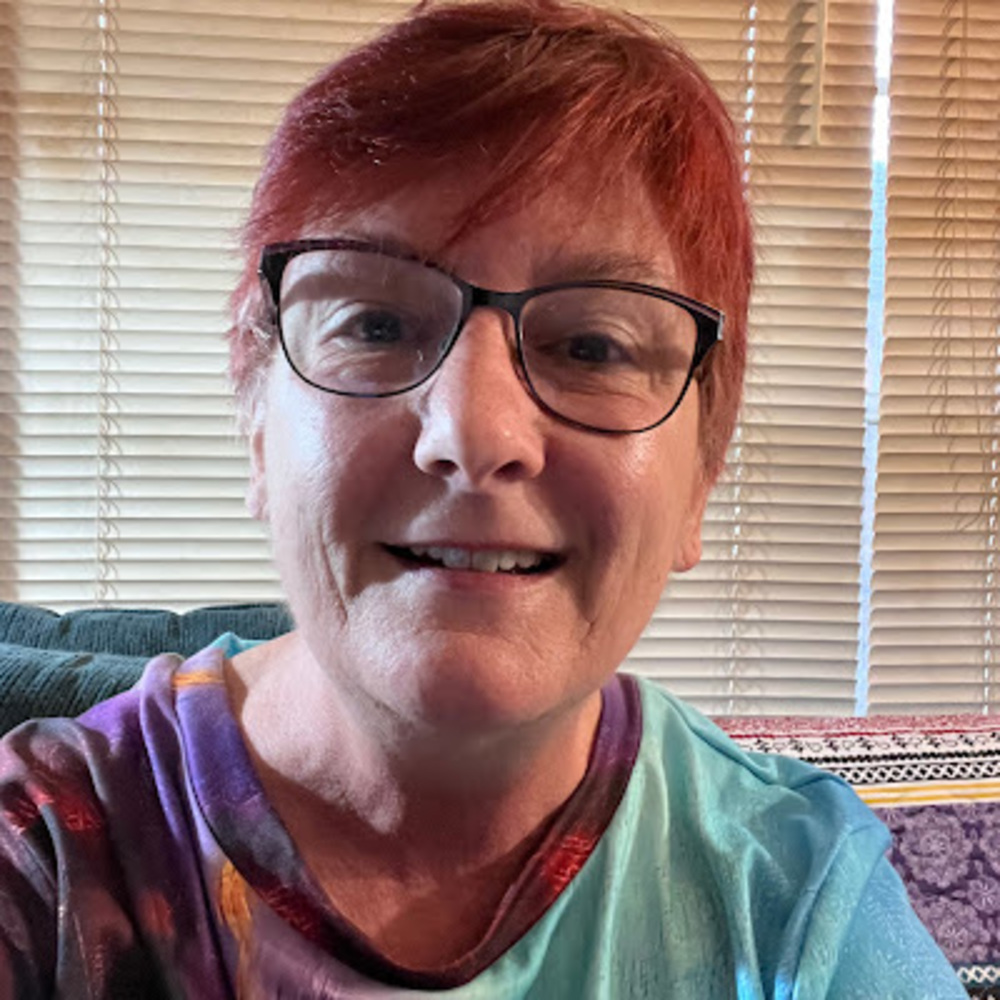 Meet your Posher, Suzanne